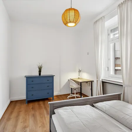 Wunderschoenes 4 Altbau Mit Terrasse Und Patio Apartmán