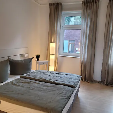 Wunderschoenes 4 Altbau Mit Terrasse Und Patio Apartmán