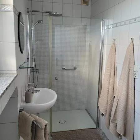 Apartmán Wunderschoenes 4 Altbau Mit Terrasse Und Patio