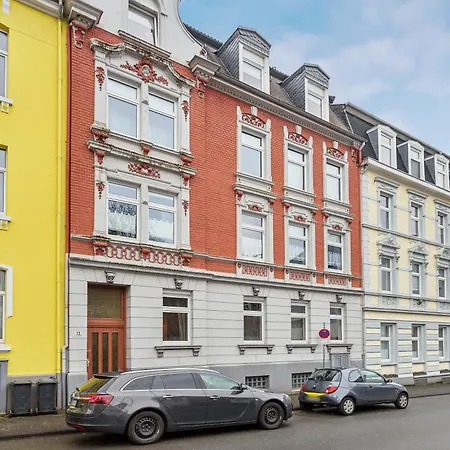 Apartman Wunderschoenes 4 Altbau Mit Terrasse Und Patio Wuppertal